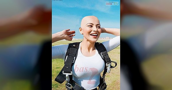 ईरानी प्रदर्शनकारियों और अंकिता भंडारी के समर्थन में उर्वशी रौतेला ने काटे बाल