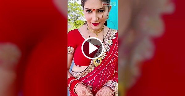 लाल साड़ी, गले में मंगलसूत्र और हांथों में पति के नाम की मेहंदी लगाये सपना चौधरी वायरल..